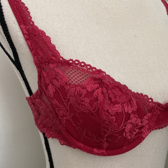 Victorias Secret Red Lace Bra 34A - Picture 3 of 10